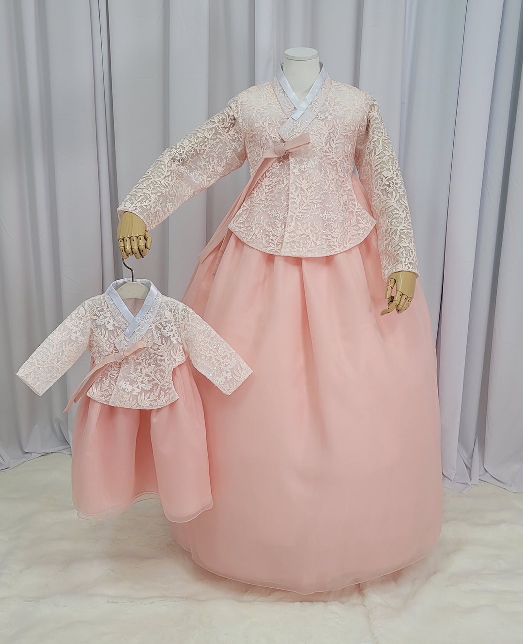 Korean Traditional Fancy Woman Personal Custom Hanbok Wedding Party Ceremony Mom Daughter Couple Look Pink Peach Lace Hanbok OSF136