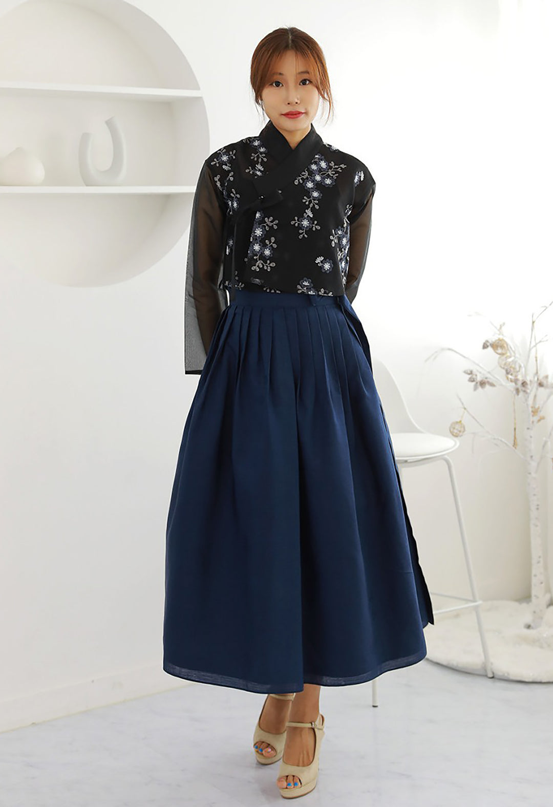 Korean Modern Daily Hanbok Casual Modernized Party Celebration Dress Top Jeogori Skirt Black Embroidery SSN005