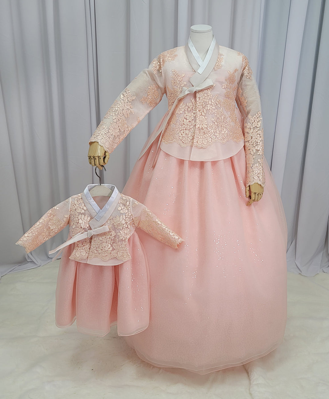 Korean Traditional Fancy Woman Personal Custom Hanbok Wedding Party Ceremony Mom Daughter Couple Look Pink Peach Lace Hanbok OSF138