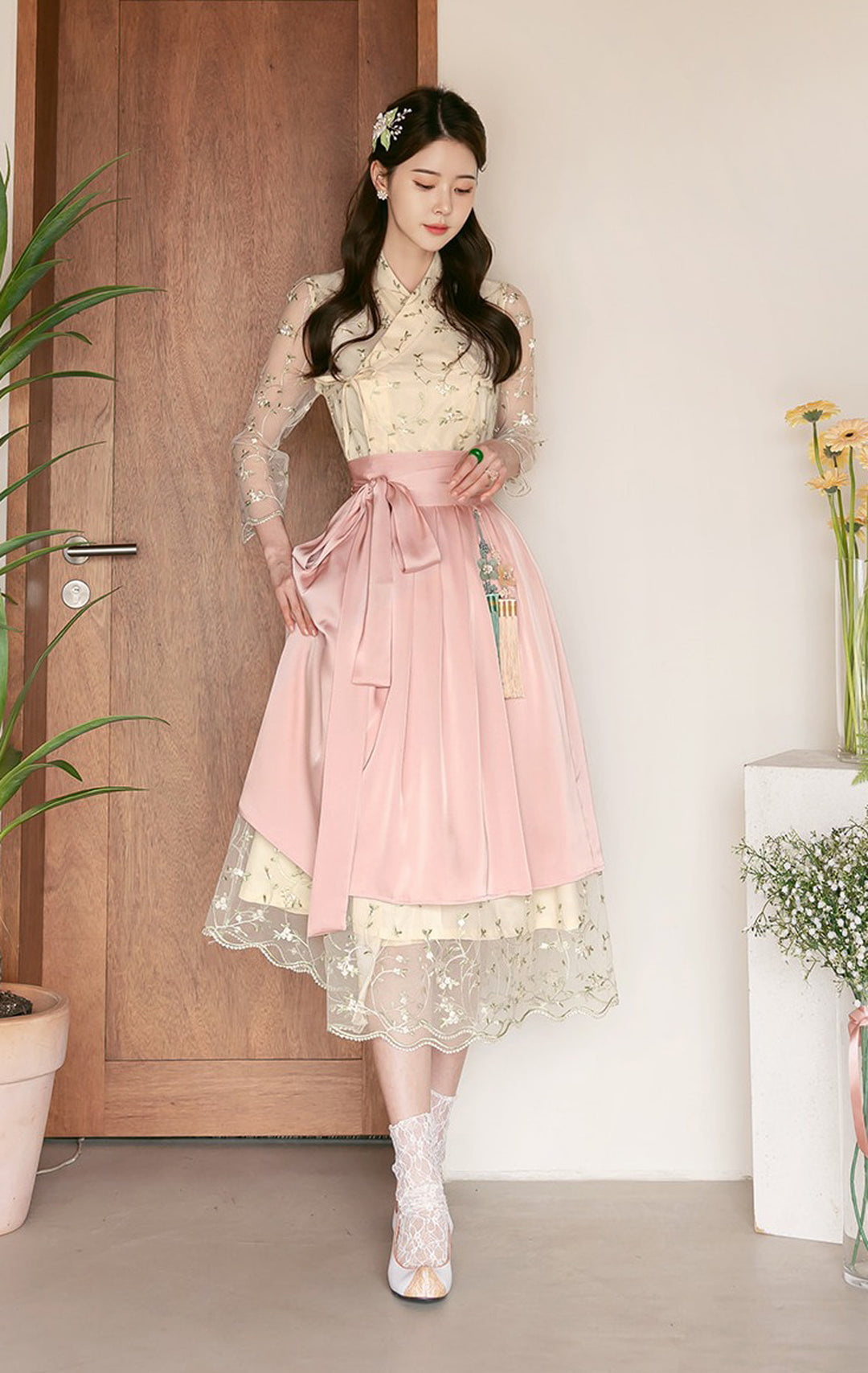 Korean Modern Hanbok Cream Lace Dress Wrapped Skirt Fancy Casual Daily Clothing Fusion Hanbok Party CHD318