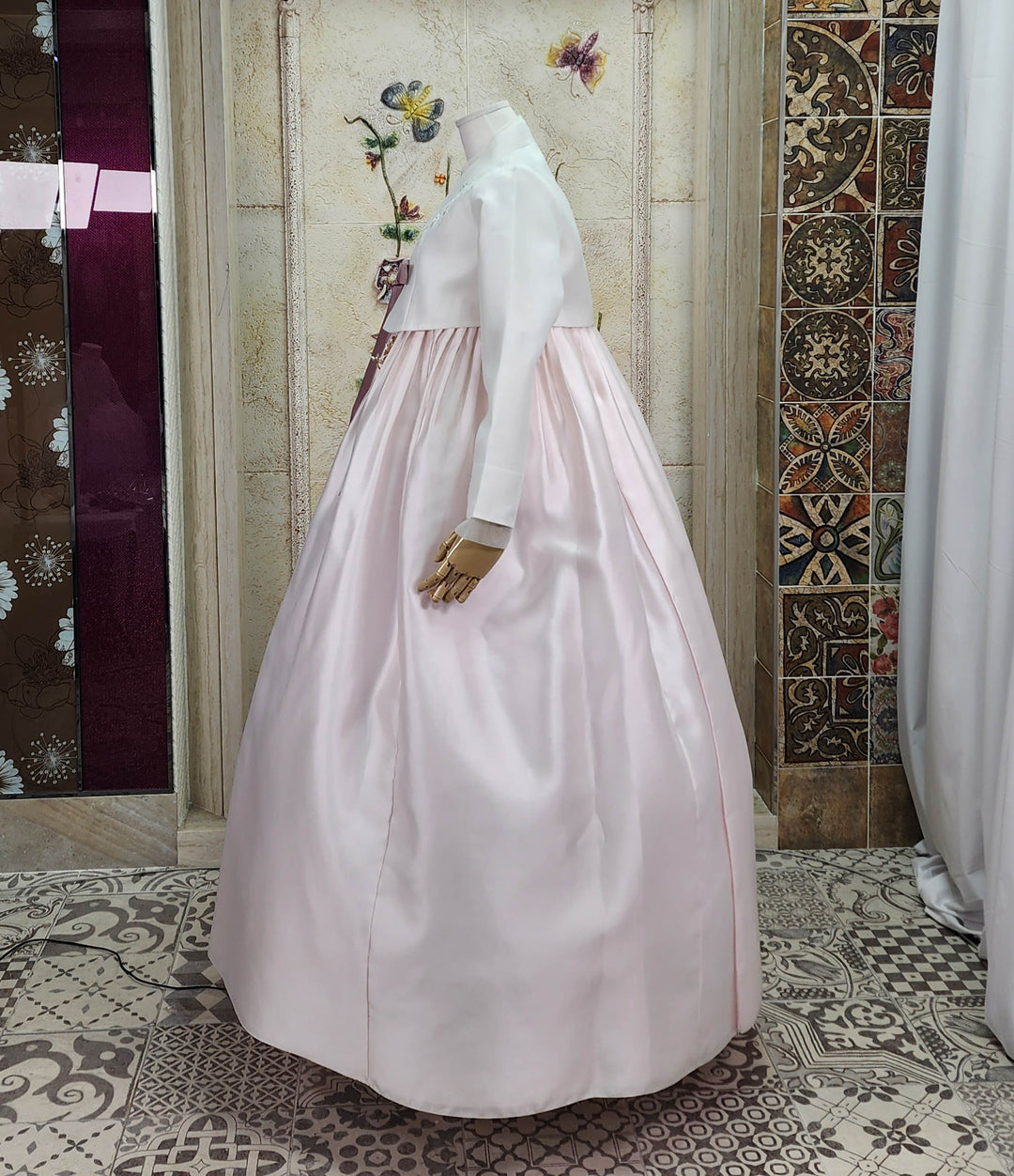 Korean Traditional Woman Personal Custom Hanbok Wedding Party Ceremony Ivory Embroidery Light Pink Skirt Mom Grandmom Hanbok 148