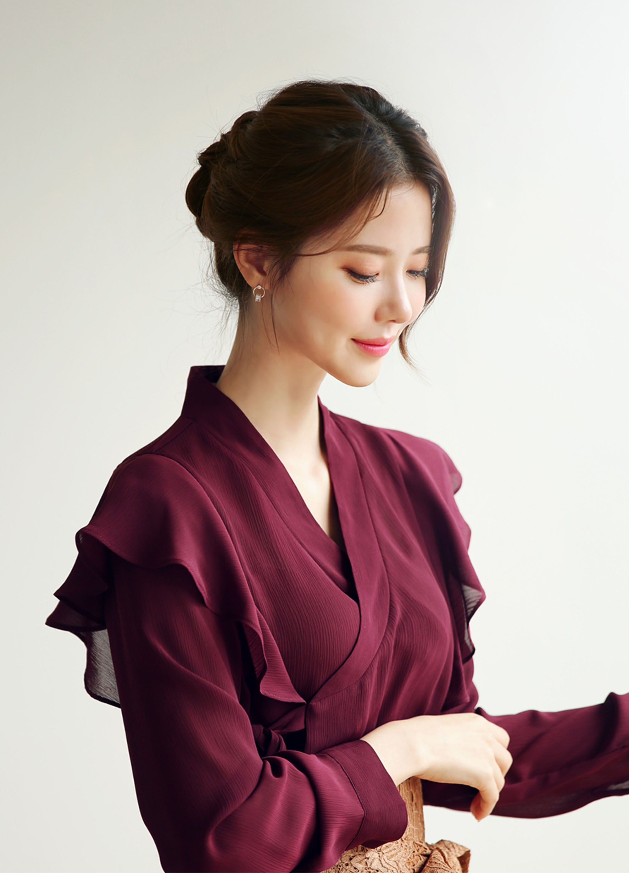 Handmade Modern deals Hanbok Blouse For Women | Korean Style Fashion Top Shirt Jeogori & Skirt (SNT0025)