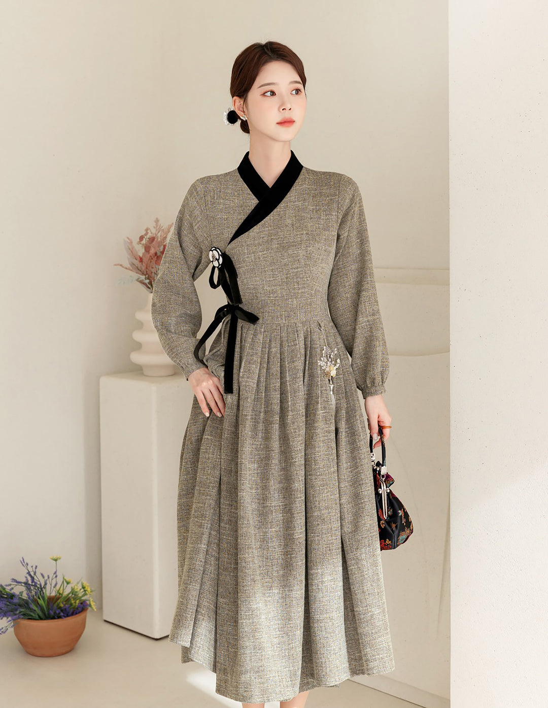 Woman Korean Modern Hanbok Gray Dress Black Wrapped Skirt Fancy Casual Daily Clothing Fusion Hanbok Party CHD408