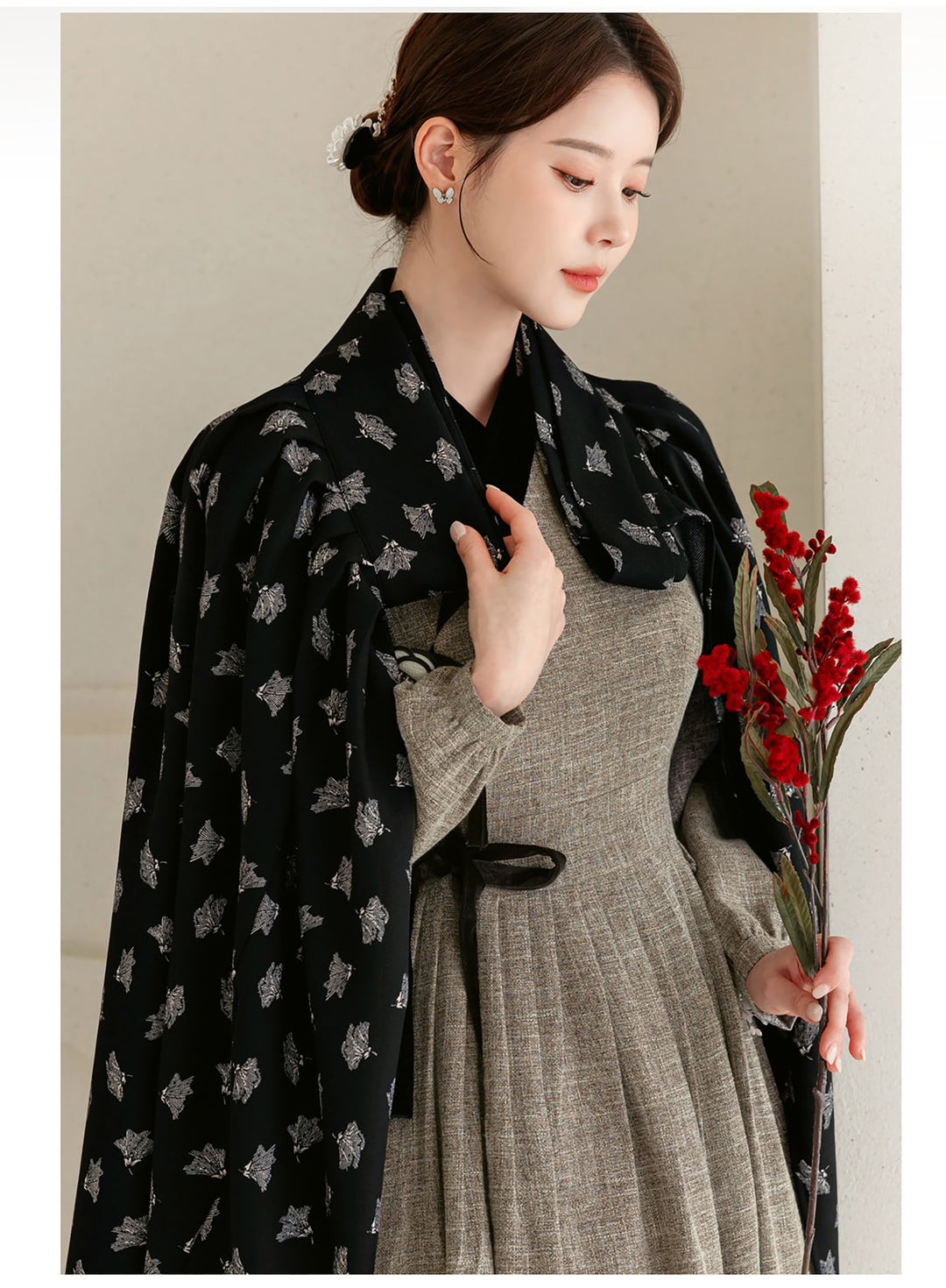 Woman Korean Modern Hanbok Gray Dress Black Wrapped Skirt Fancy Casual Daily Clothing Fusion Hanbok Party CHD408