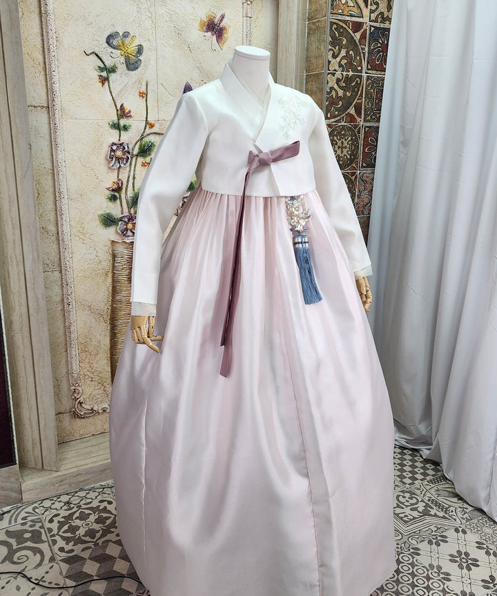 Korean Traditional Woman Personal Custom Hanbok Wedding Party Ceremony Ivory Embroidery Light Pink Skirt Mom Grandmom Hanbok 148