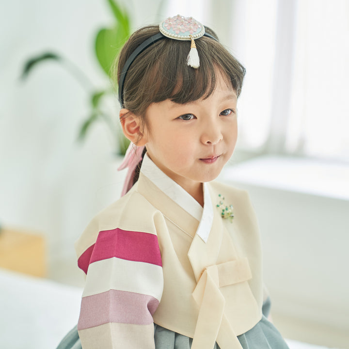 Hanbok Girl Baby Korea Traditional Clothing Set First Birthday Celebration Party 100th Birth Celebration 1–15 years Light Yellow Blue Skirt HG102